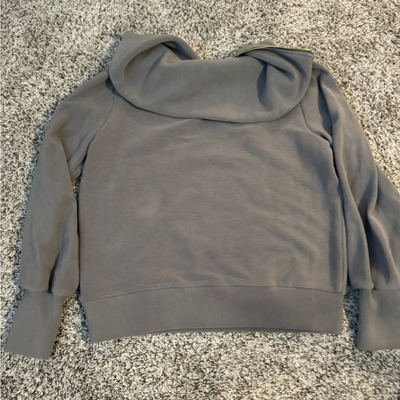 Varley Vine Half Zip - Picture 6 of 6